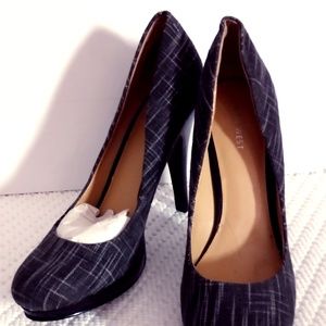 NINE WEST PUMPS GRAY